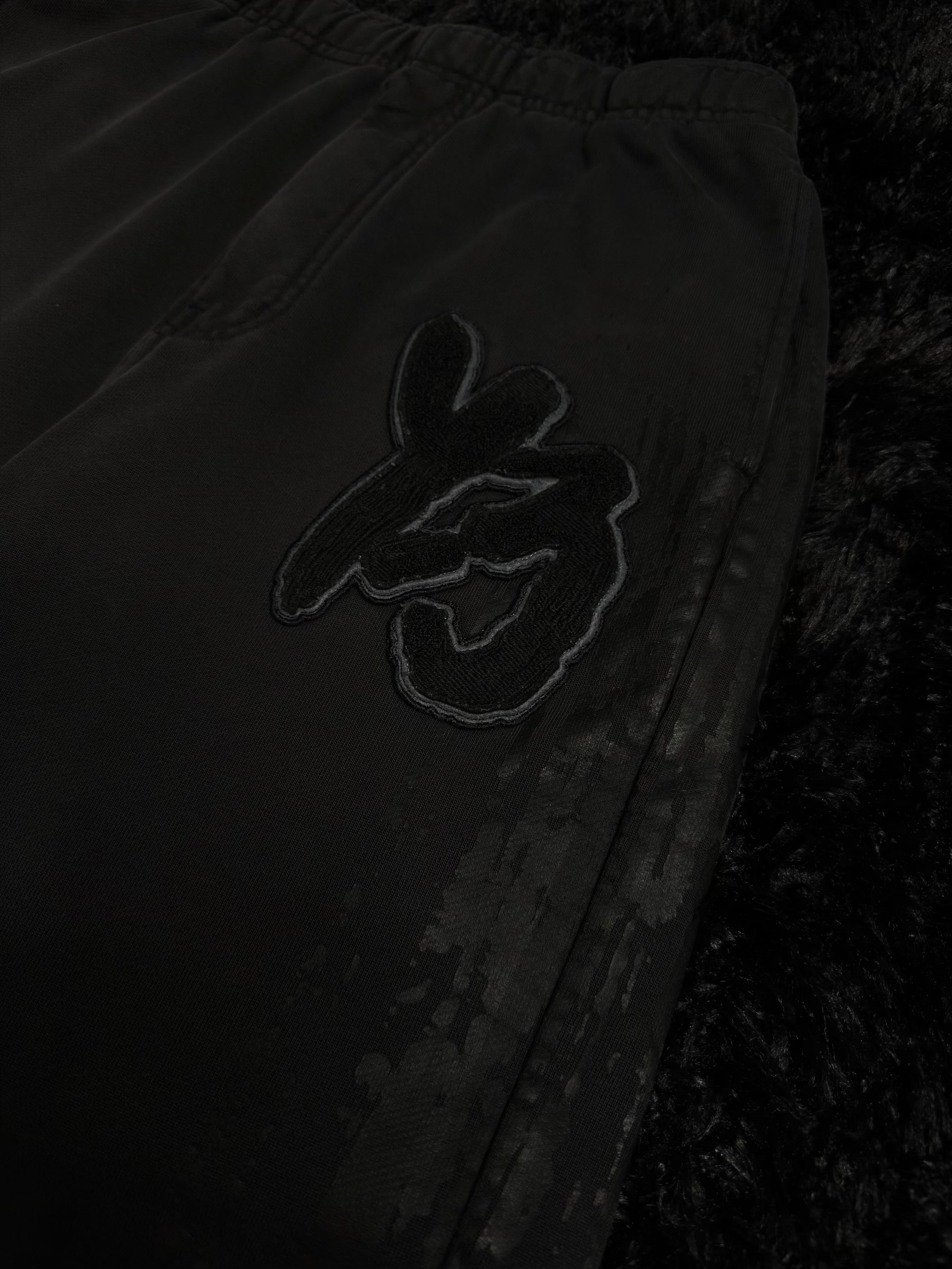 Y-3 GRAPHIC LOGO SWEATPANTS