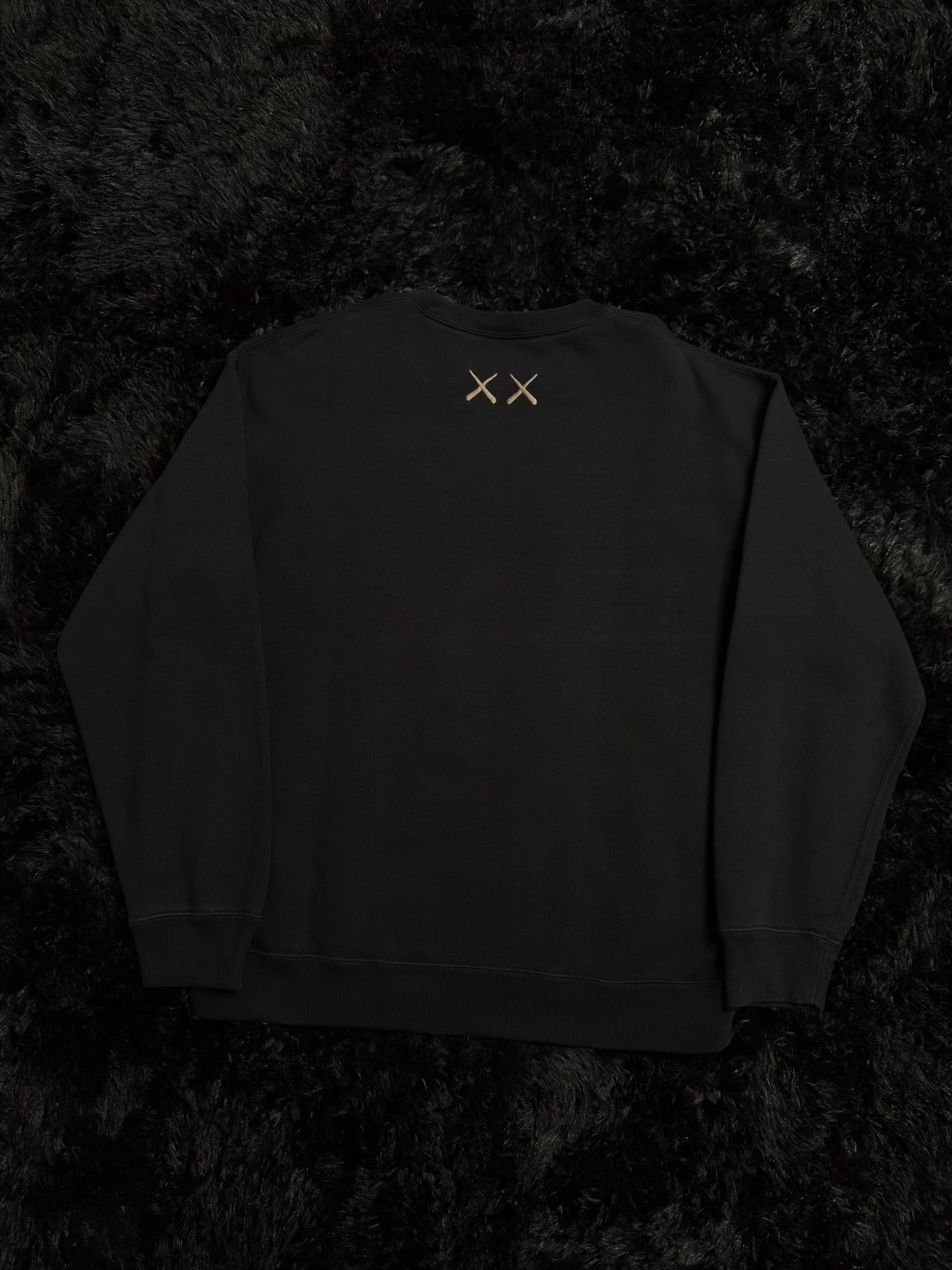 KAWS X UNIQLO SWEATSHIRT