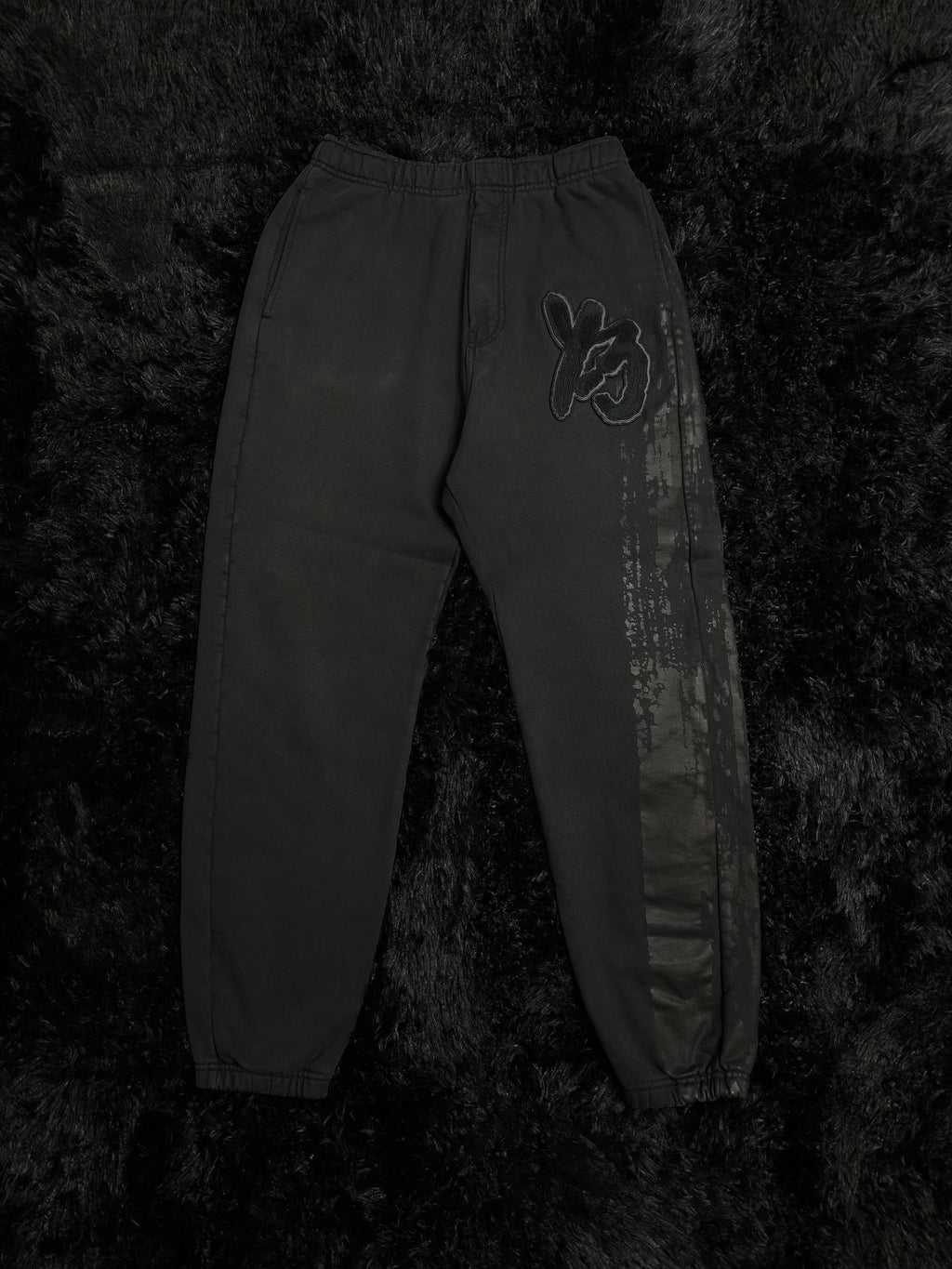 Y-3 GRAPHIC LOGO SWEATPANTS