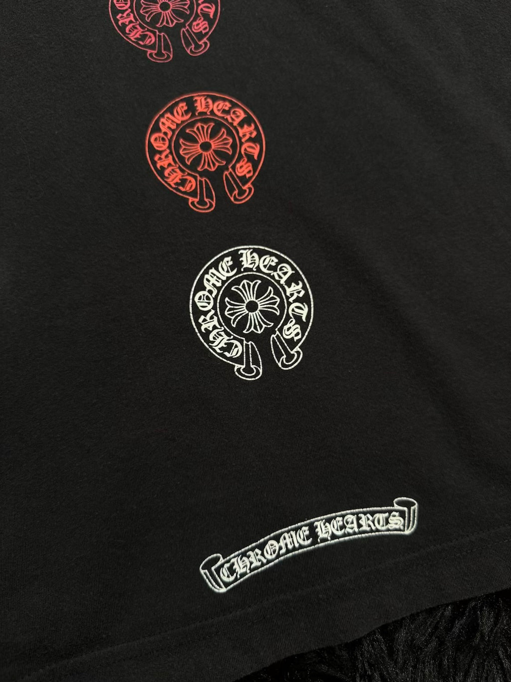 CHROME HEARTS MULTI-COLOR HORSESHOE T-SHIRT